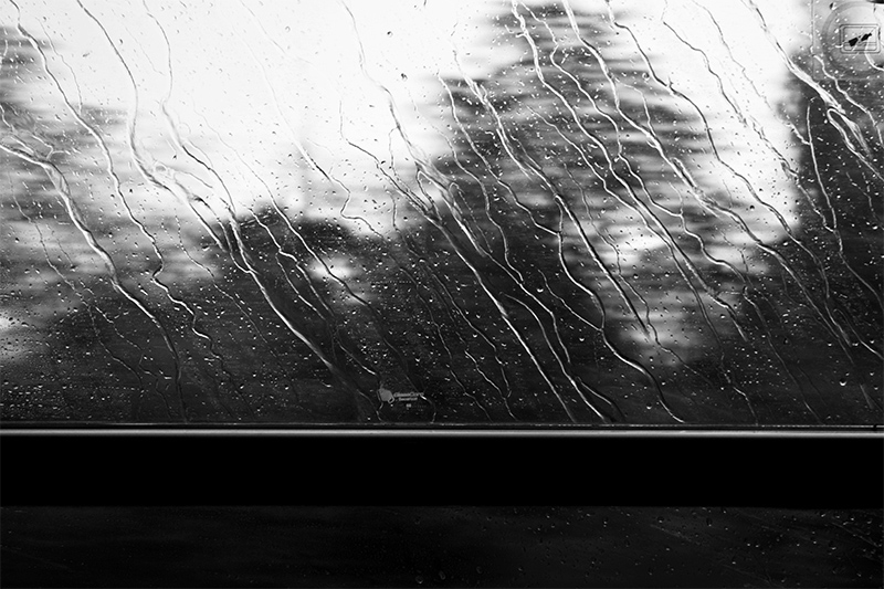 Eső a vonatból