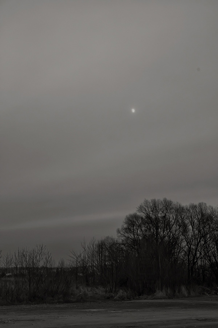 ködös délután a Holddal 